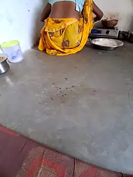 RAYI Queen 3 online show from 11-07-25, 03:11