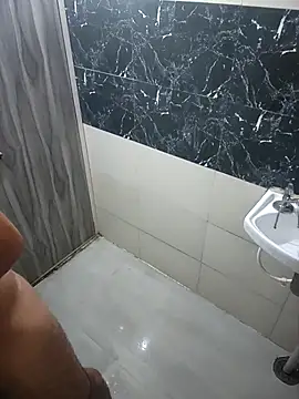  Danny   online show from 11-24-25, 08:03