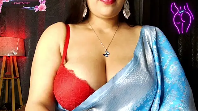 MissNasha online show from 11-17-25, 09:02