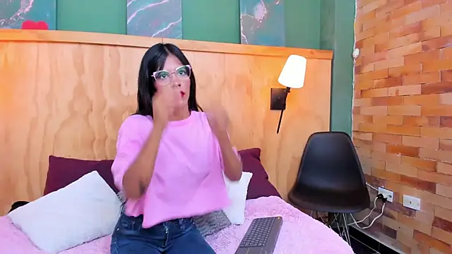 milavega  online show from 11-27-25, 12:16