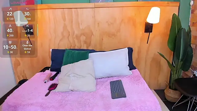 milavega  online show from 12-21-25, 11:56