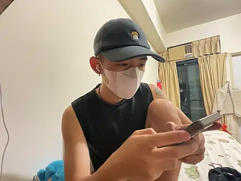 boyjoe10 online show from 04-09-26, 12:44