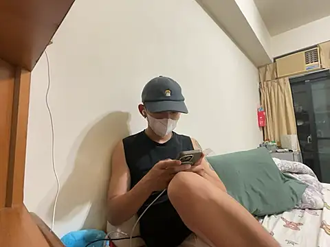 boyjoe10 online show from 04-13-26, 03:16