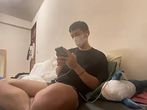 boyjoe10 online show from 05-06-26, 12:31