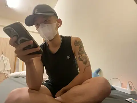 boyjoe10 online show from 05-17-26, 03:34