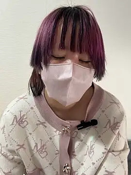 Snapshot of _nemu_ chatting on 10-17-25, 03:10  nemu  online show from 10-17-25, 03:10