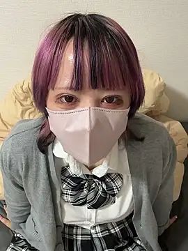 Snapshot of _nemu_ chatting on 11-01-25, 07:30  nemu  online show from 11-01-25, 07:30