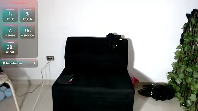 ruth blue21 online show from 10-27-25, 04:24