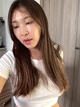 SkylerMoon online show from 10-13-25, 02:02