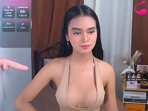 Snapshot of Eunice_Celestial chatting on 10-17-25, 10:22 Eunice Celestial online show from 10-17-25, 10:22