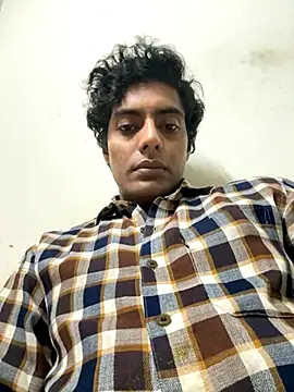 arjuned02 online show from 11-18-25, 06:22