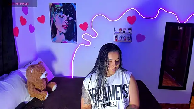 Dilan and Mia online show from 04-16-26, 11:07