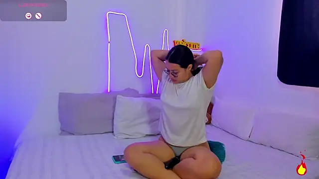 Dilan and Mia online show from 06-01-26, 12:49