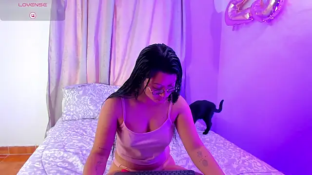 Dilan and Mia online show from 11-09-25, 07:29