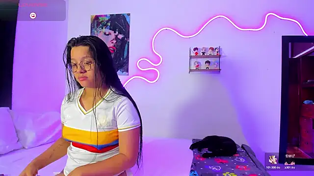 Dilan and Mia online show from 11-19-25, 02:33