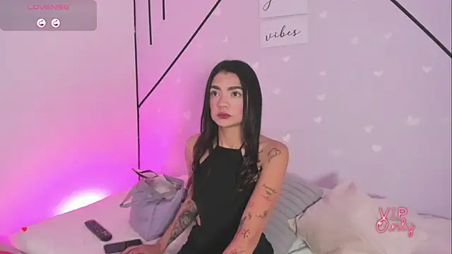 MiahCornell  online show from 02-13-26, 10:32