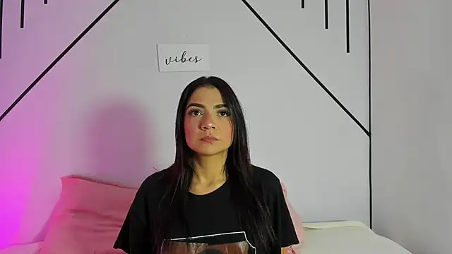 MiahCornell  online show from 10-28-25, 06:51