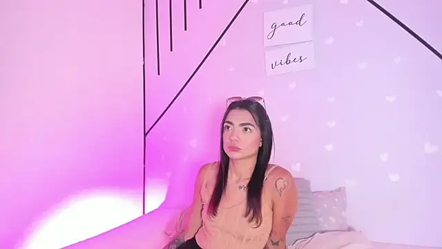 MiahCornell  online show from 03-19-26, 07:36