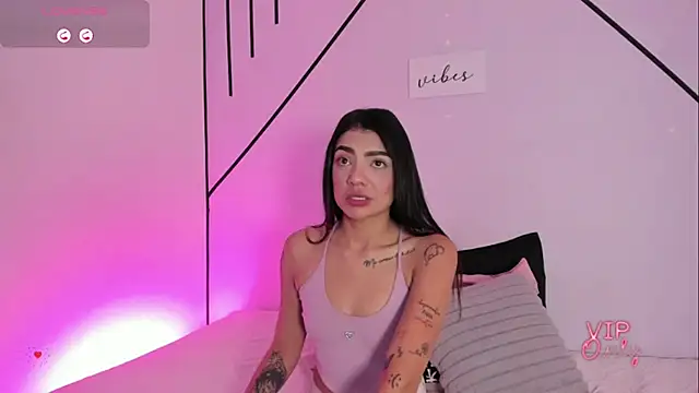 MiahCornell  online show from 02-10-26, 07:46