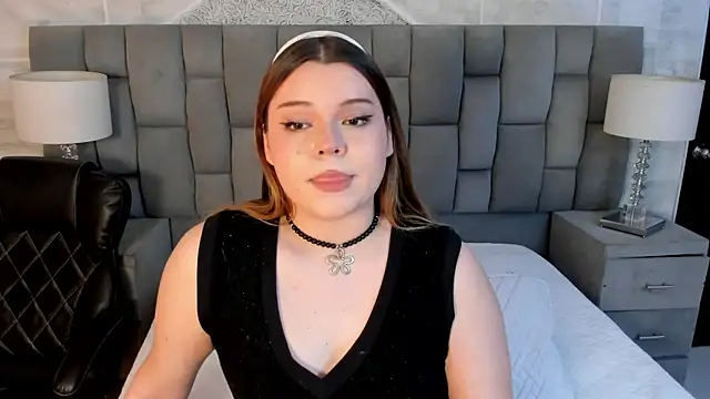 Maxxxine1 online show from 10-27-25, 06:14