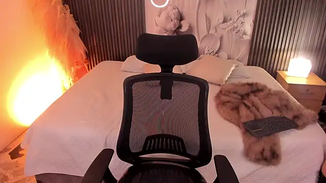 Maxxxine1 online show from 03-08-26, 12:05