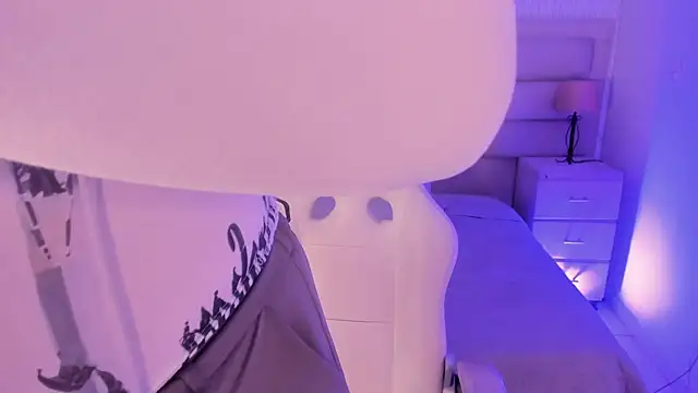 Maxxxine1 online show from 01-18-26, 05:55