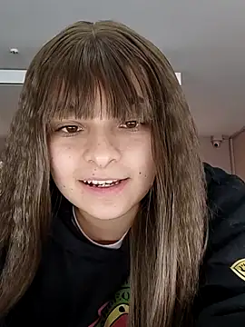 Snapshot of Aurora_blaack chatting on 10-12-25, 07:43 Aurora blaack online show from 10-12-25, 07:43