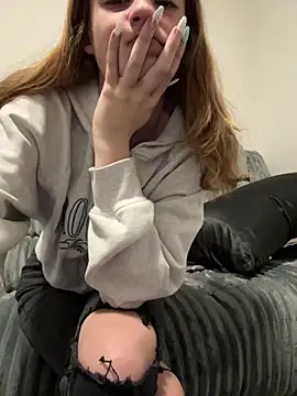 SeccySerena online show from 10-18-25, 05:37