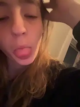 SeccySerena online show from 12-14-25, 01:12