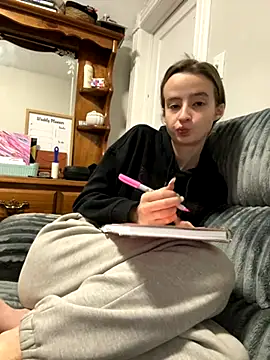 SeccySerena online show from 10-30-25, 05:10