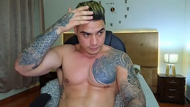 Snapshot of Steven_Velez chatting on 12-05-25, 04:11 Steven Velez online show from 12-05-25, 04:11