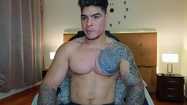 Snapshot of Steven_Velez chatting on 02-19-26, 01:02 Steven Velez online show from 02-19-26, 01:02