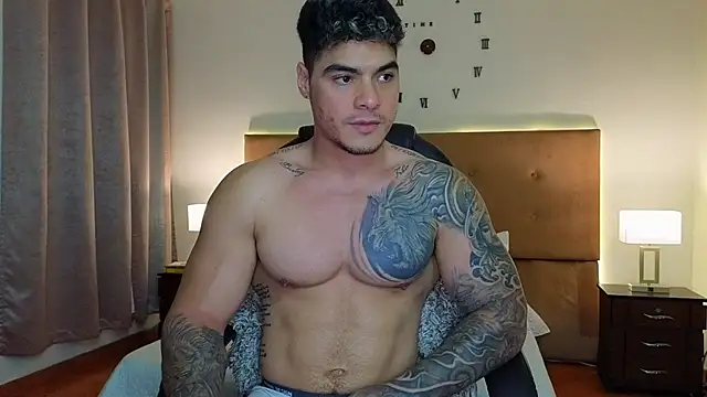 Snapshot of Steven_Velez chatting on 02-12-26, 12:10 Steven Velez online show from 02-12-26, 12:10