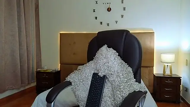 Snapshot of Steven_Velez chatting on 12-20-25, 06:49 Steven Velez online show from 12-20-25, 06:49