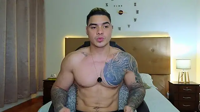 Snapshot of Steven_Velez chatting on 11-10-25, 12:04 Steven Velez online show from 11-10-25, 12:04