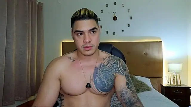 Snapshot of Steven_Velez chatting on 10-24-25, 11:48 Steven Velez online show from 10-24-25, 11:48