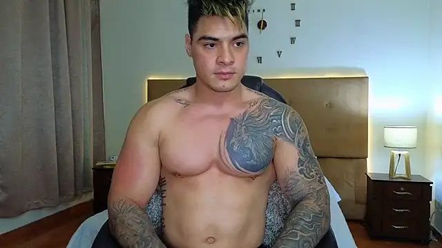 Snapshot of Steven_Velez chatting on 12-23-25, 01:49 Steven Velez online show from 12-23-25, 01:49