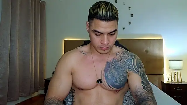 Snapshot of Steven_Velez chatting on 10-31-25, 02:52 Steven Velez online show from 10-31-25, 02:52