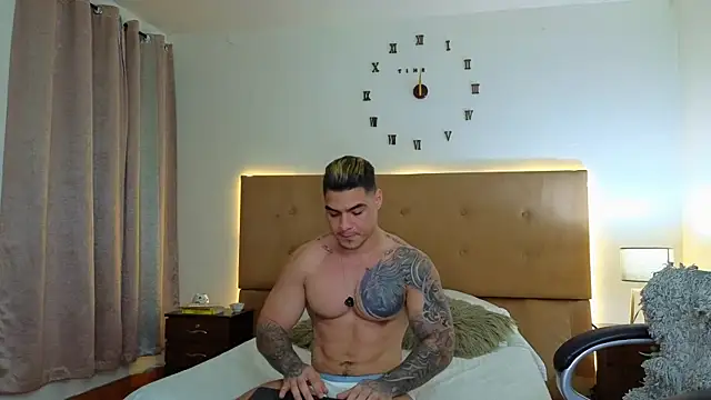 Snapshot of Steven_Velez chatting on 11-18-25, 02:49 Steven Velez online show from 11-18-25, 02:49