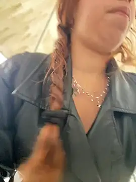 Snapshot of Sallem_Pink chatting on 07-23-26, 11:18 Sallem Pink online show from 07-23-26, 11:18
