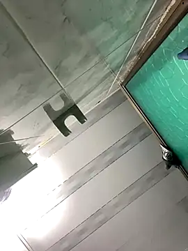 Sallem Pink online show from 10-13-25, 12:07