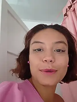 Snapshot of TamaraMera chatting on 05-09-26, 03:59 TamaraMera online show from 05-09-26, 03:59