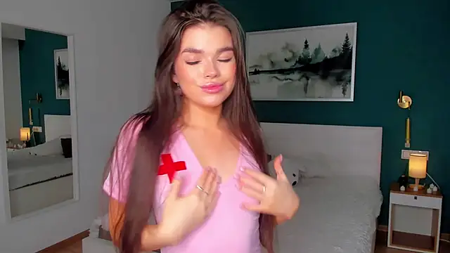 HollisHearl online show from 11-09-25, 07:23