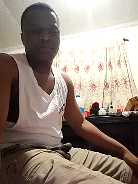 Snapshot of Moet_Chandon chatting on 09-27-25, 01:34 Moet Chandon online show from 09-27-25, 01:34