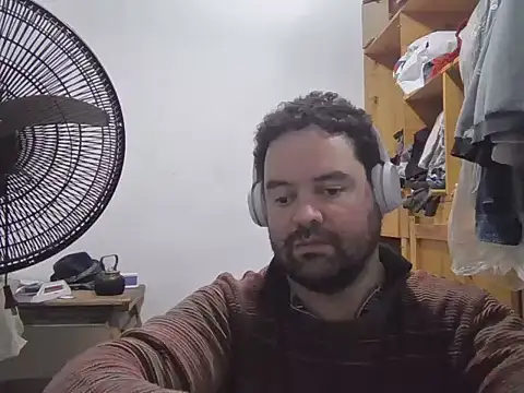 condorito222 online show from 06-12-26, 12:52