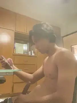 Snapshot of EmilianoPerex chatting on 03-07-26, 08:47 EmilianoPerex online show from 03-07-26, 08:47