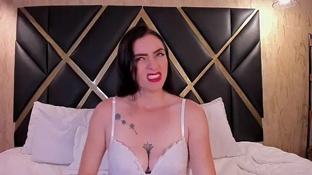 MeganHoffmaan online show from 10-20-25, 07:36