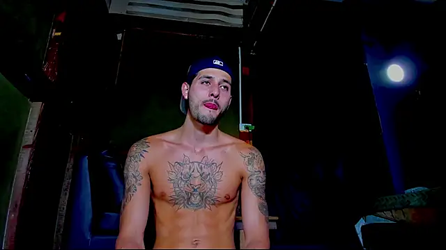 alejo  323   online show from 06-22-26, 02:28