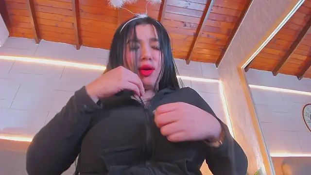 Snapshot of Meloddy_Rose chatting on 03-02-26, 08:10 Meloddy Rose online show from 03-02-26, 08:10