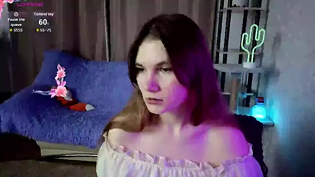 Snapshot of Nika_OMG chatting on 10-04-25, 07:26 Nika OMG online show from 10-04-25, 07:26